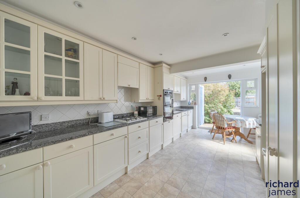 2543fd9ad5214a58af7160e5cfe5692a