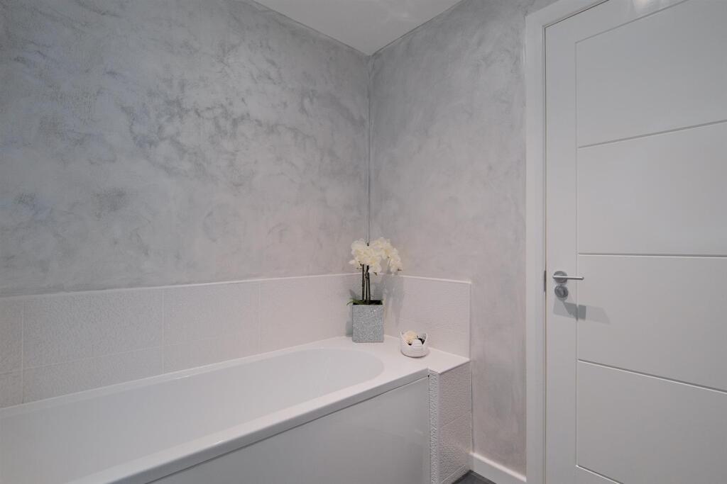 024-31 Ardencraig Terrace, Glasgow, G45 9BJ.jpg