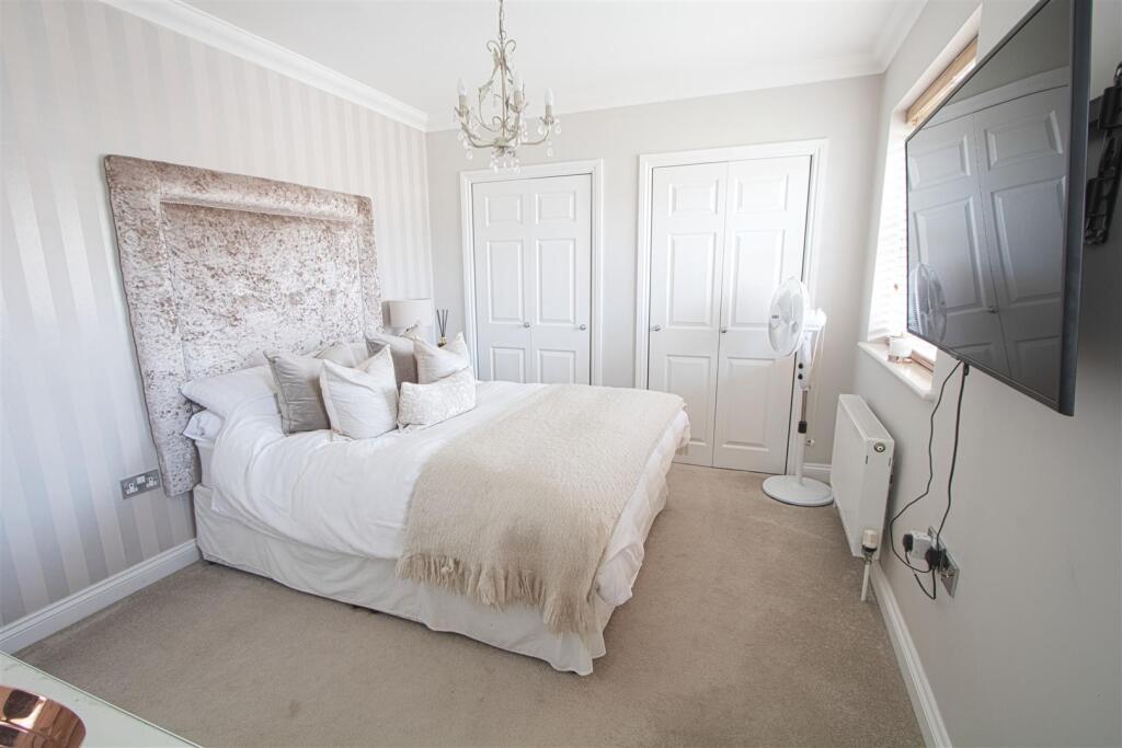 BEDROOM TWO.jpg