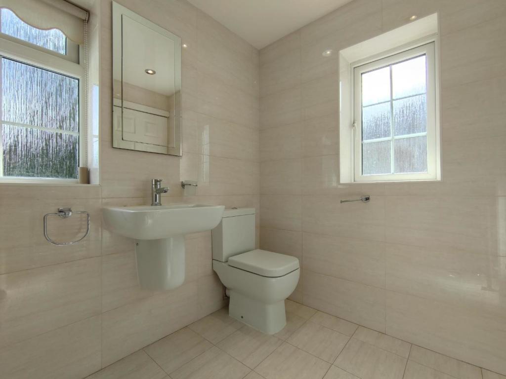 Shower Room 2