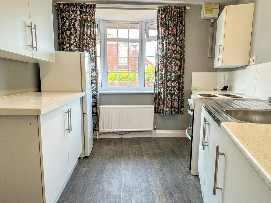 Flat 1 Kitchen