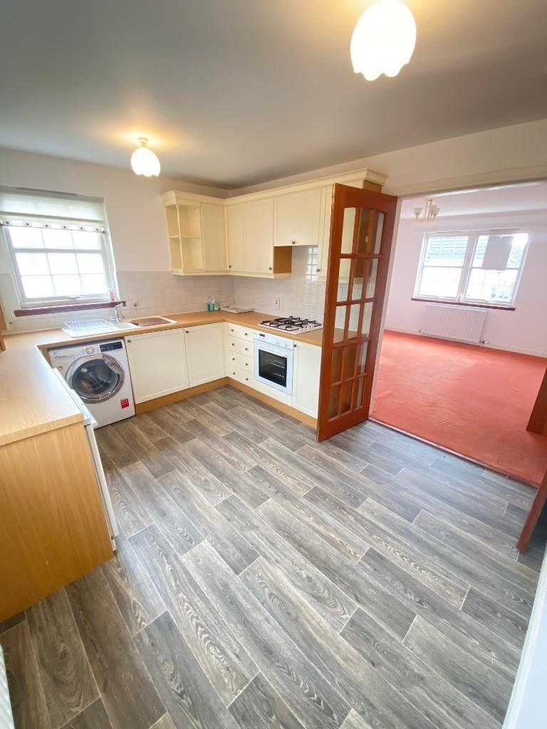 Kitchen/Dining Area