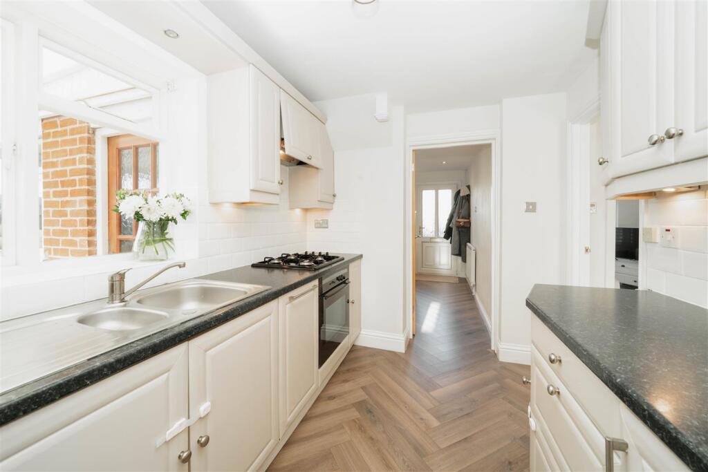 Kitchen-2.jpg