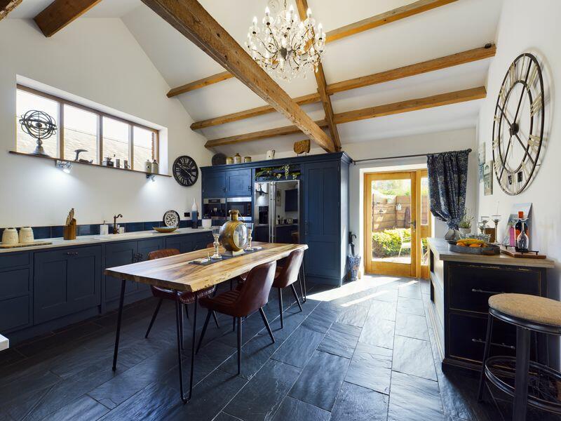 Kitchen/Breakfast Room