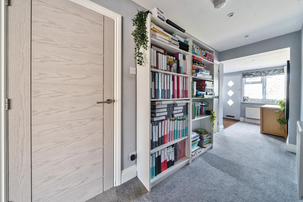 1300036-9-68591f8...