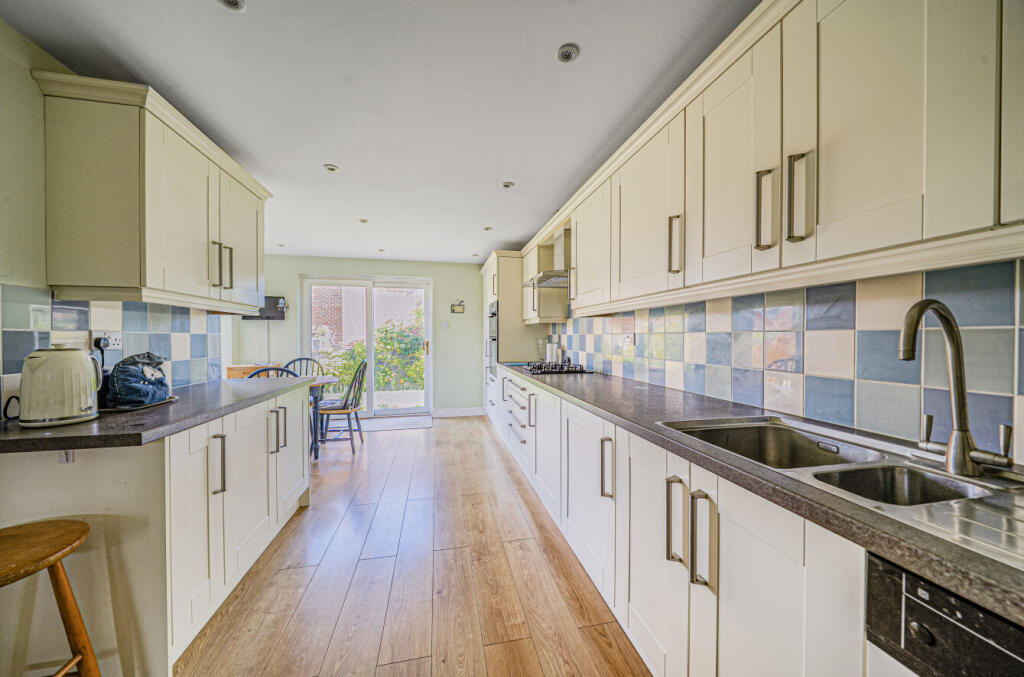 1350195-16-68c042...