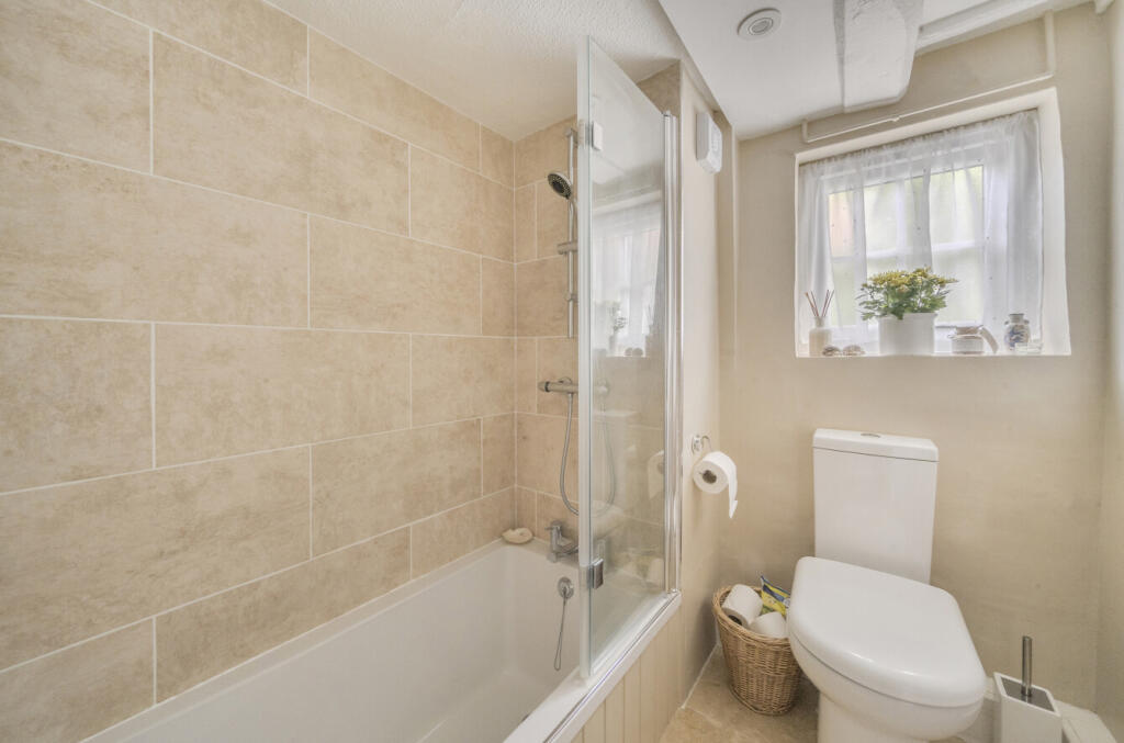 2-6823370fd46ef-1...