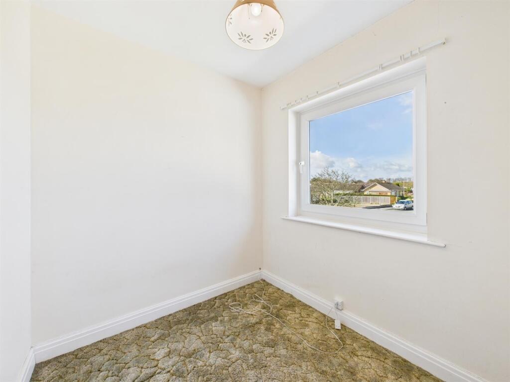 Bedroom: