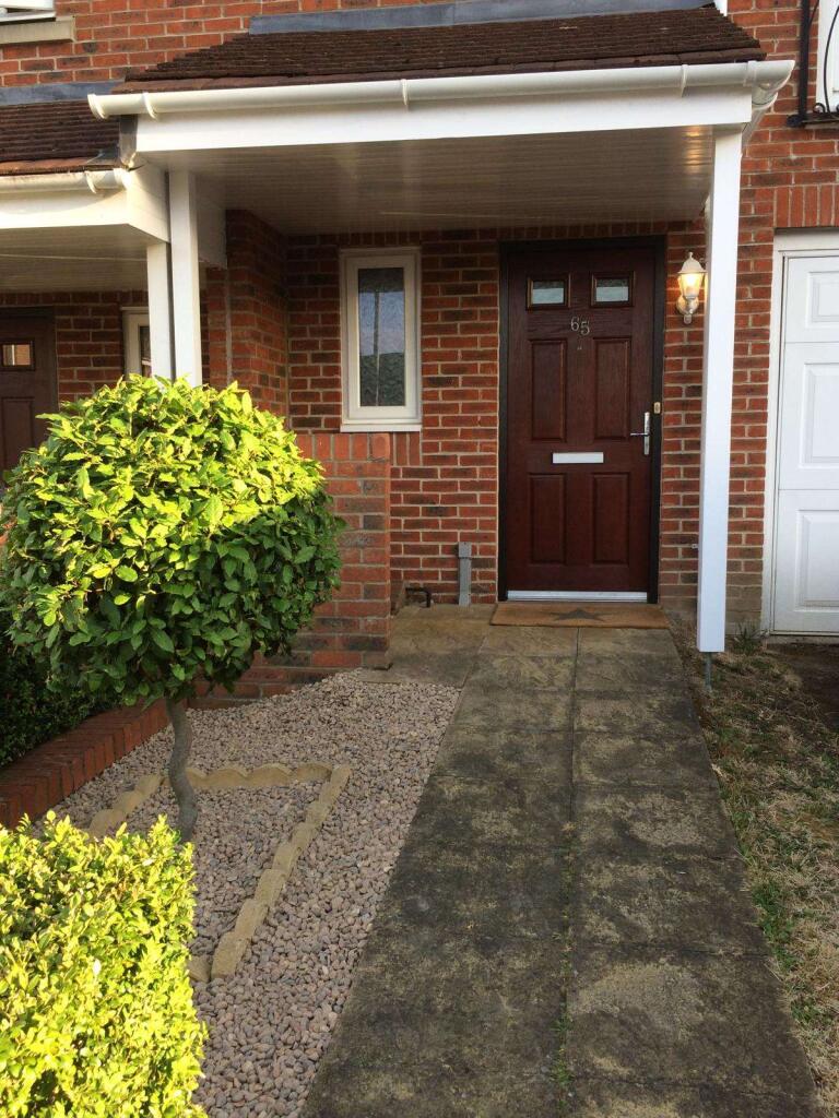 Well presented 4 DOUBLE BEDROOM house available i