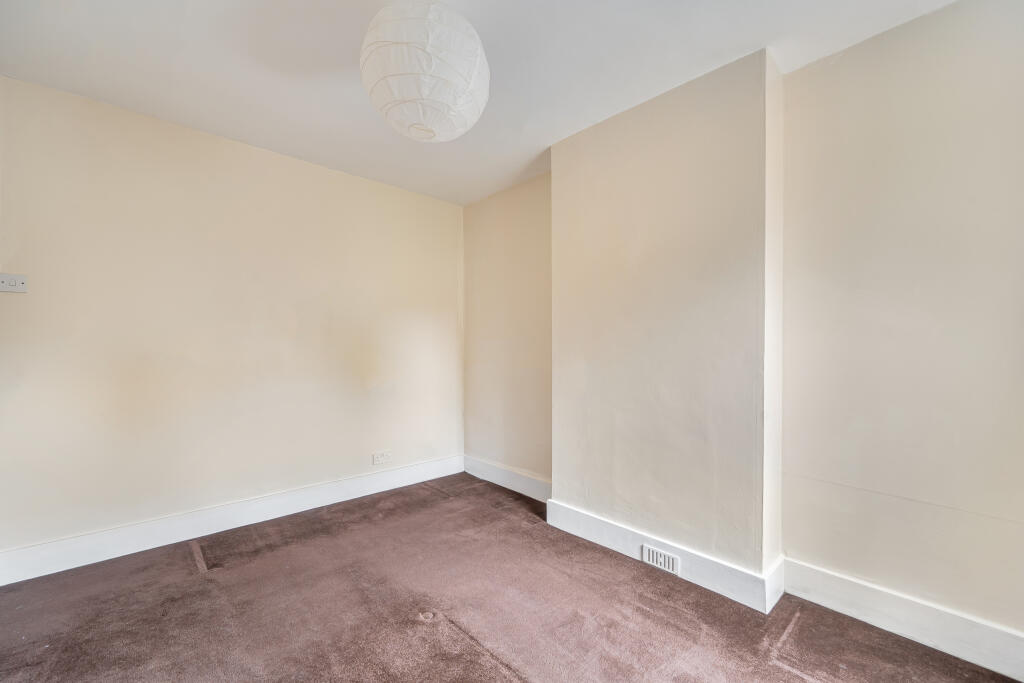 1373739-9-690208683d826