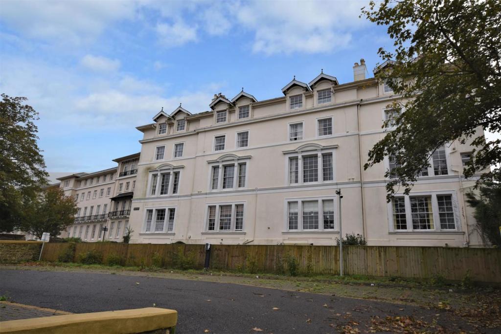 Front Elevation..JPG
