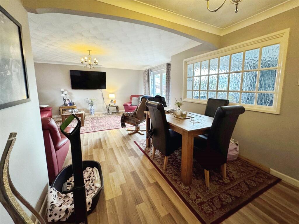 Lounge/Diner