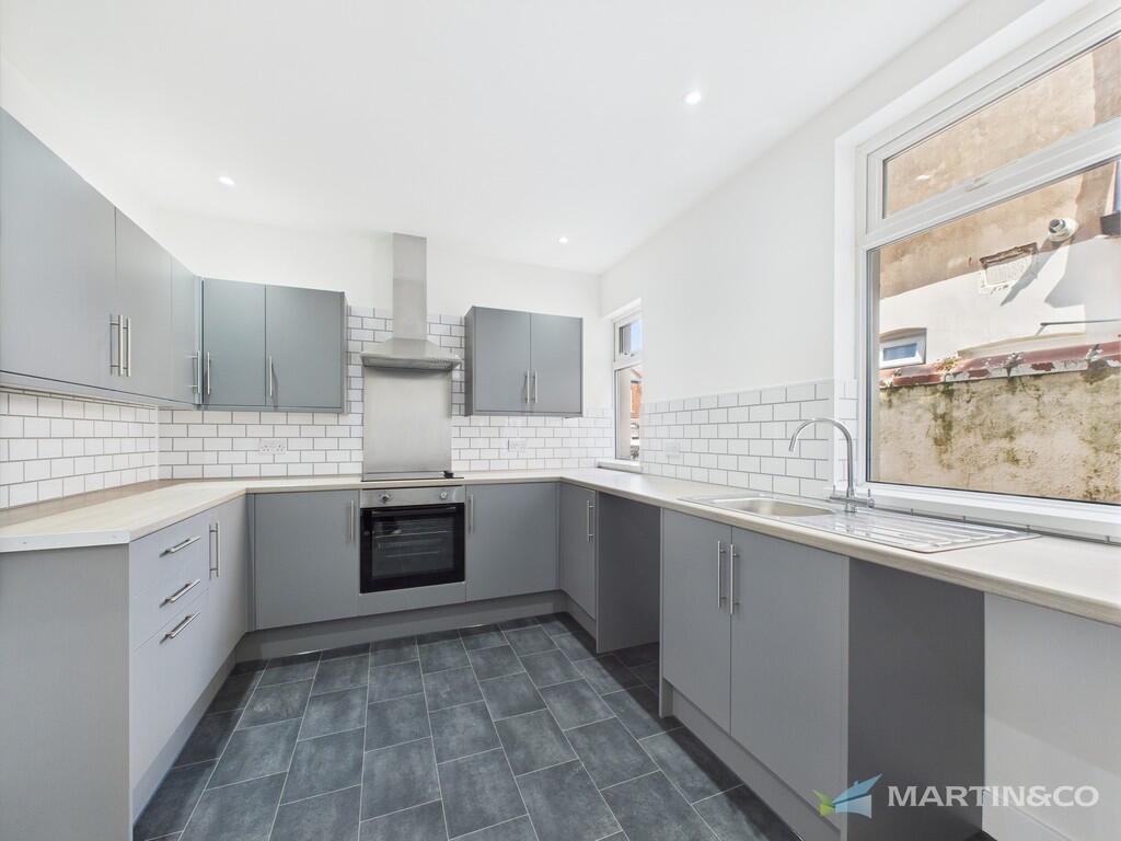 CAM02318G0-PR0511...