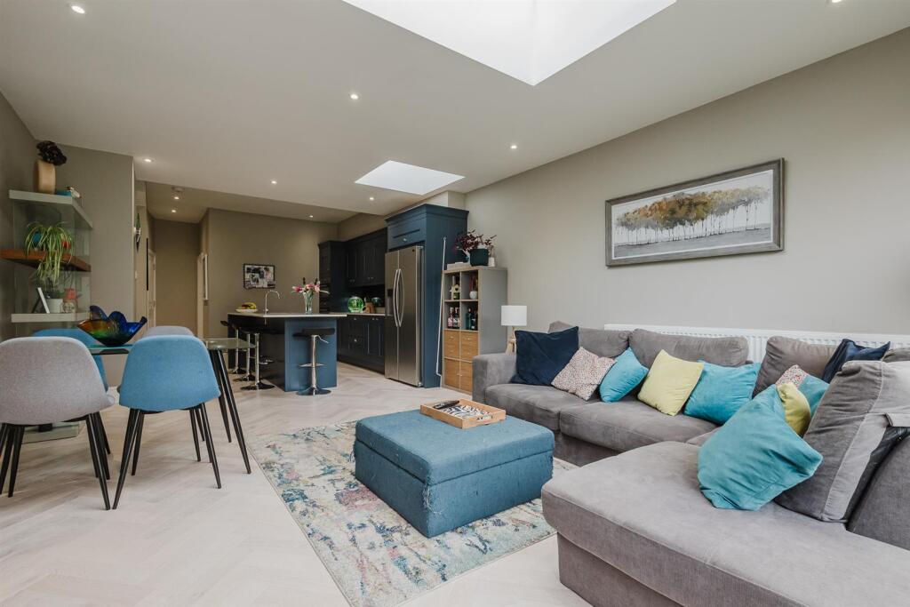 Open Live In Dining Kitchen