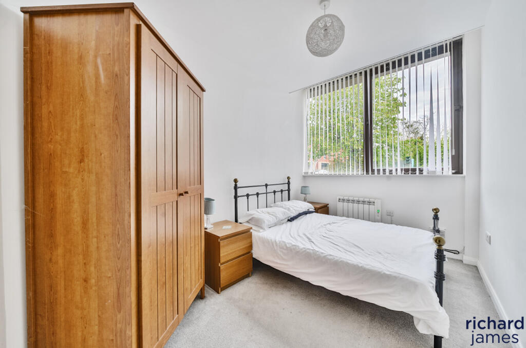 f11e0eba39e94d7e8c0d9c7fcd07268f