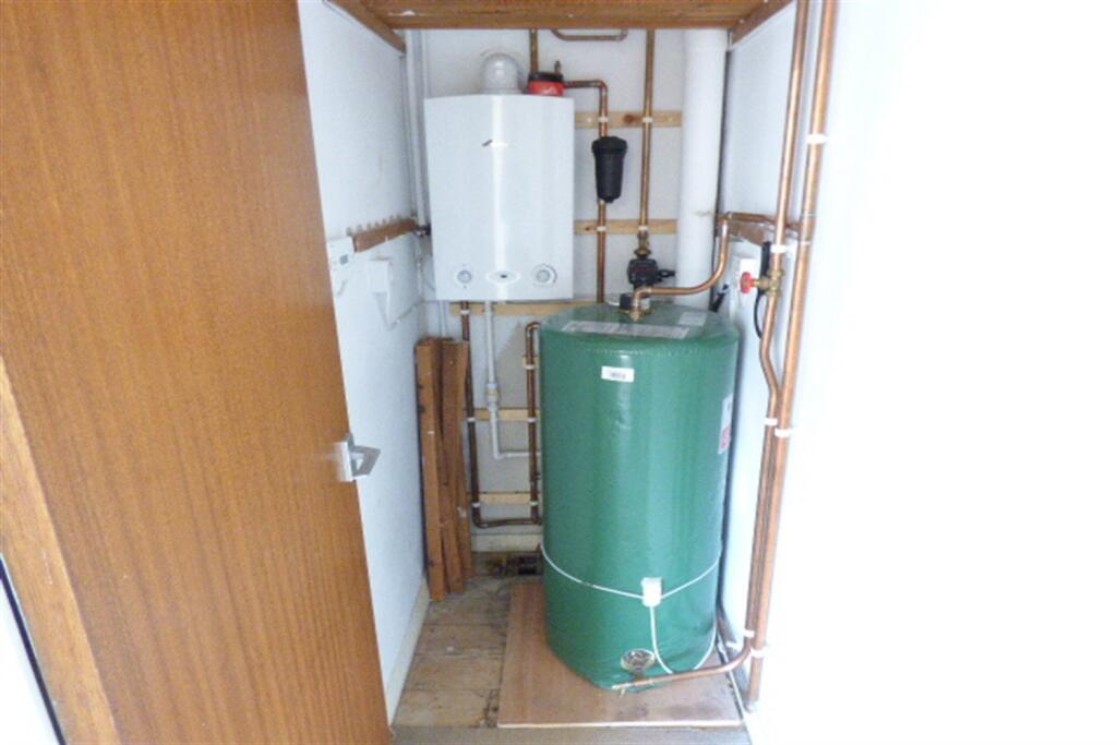 Storage/Airing Cupbo