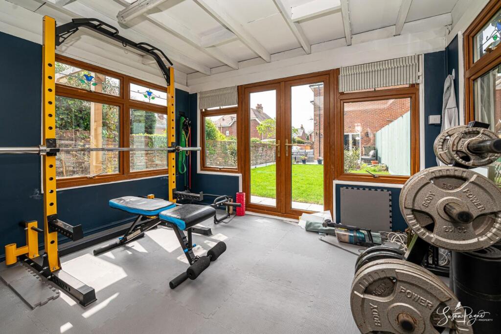Summerhouse/Gym