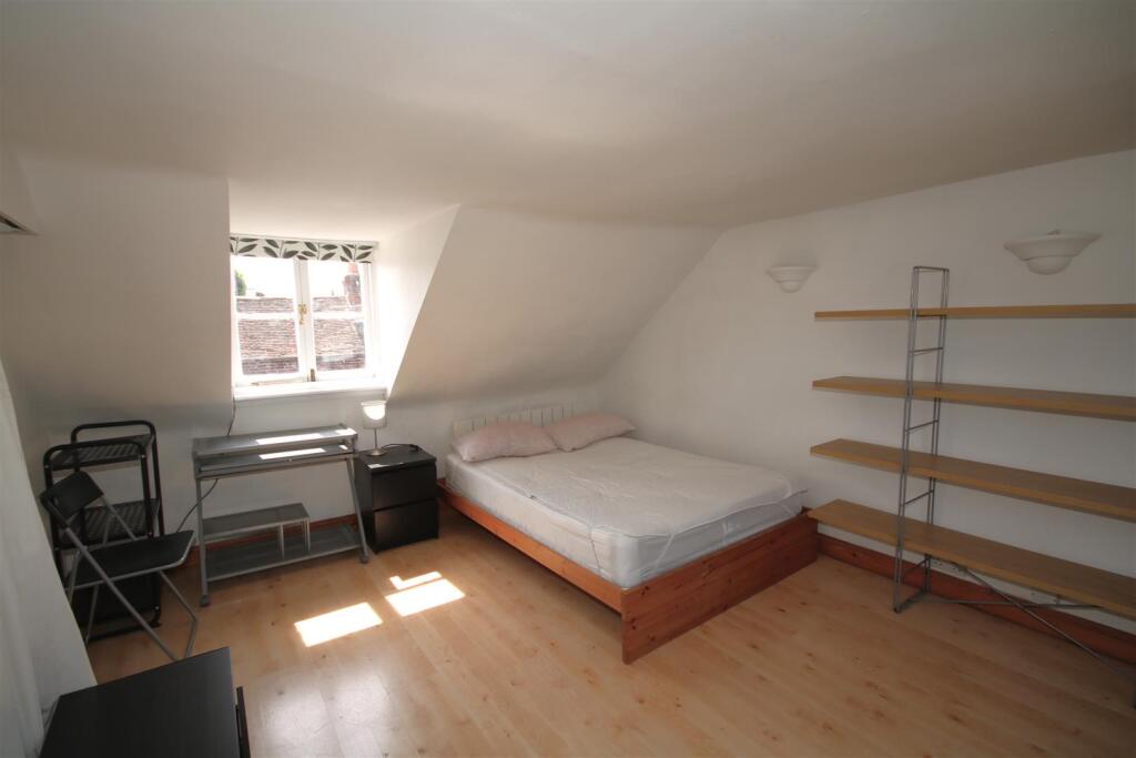 Bedroom 2a.JPG