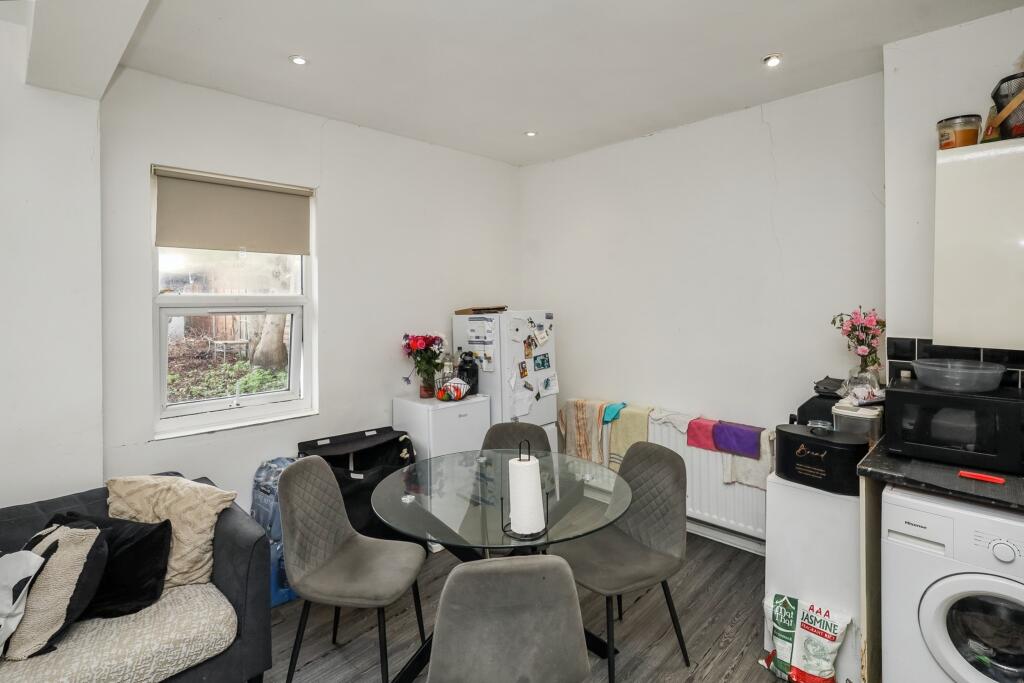 22 Rucklidge Avenue, Harlesden, London, NW10 4PS