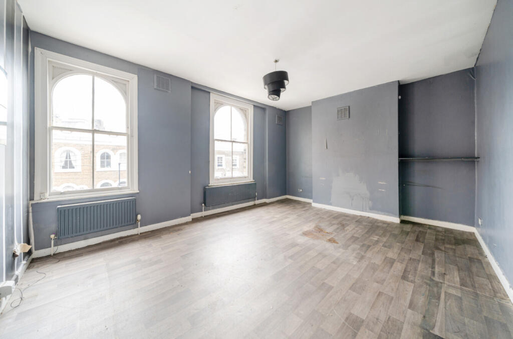 1328143-10-6878fe...