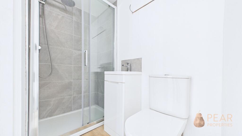 En Suite Shower Room