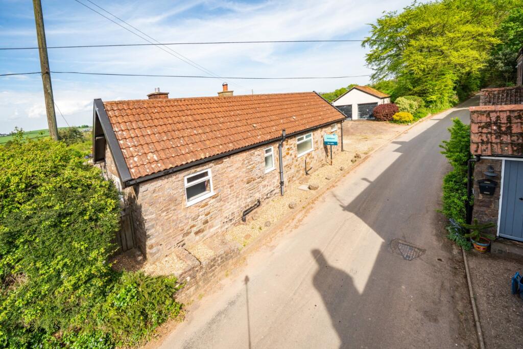 Staple Cross Seddons