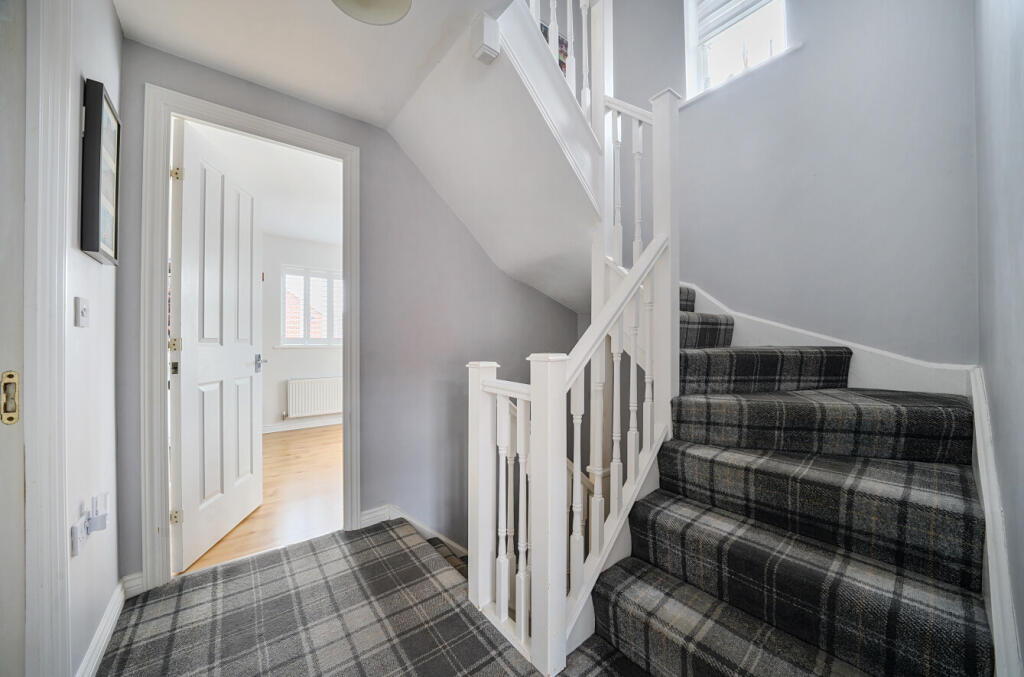 1290036-18-6825ea...