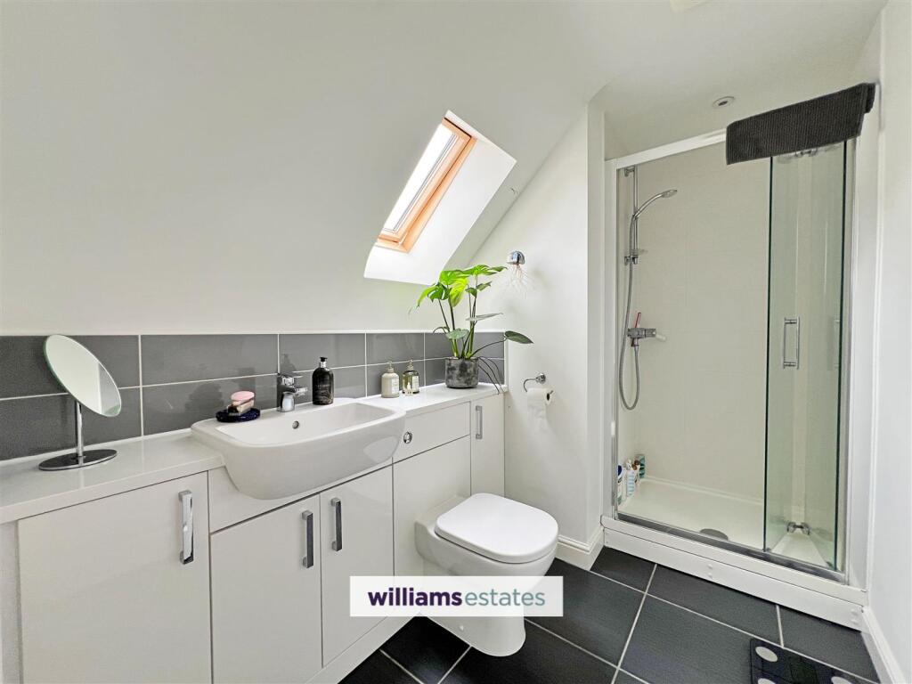 Bedroom One En-Suite