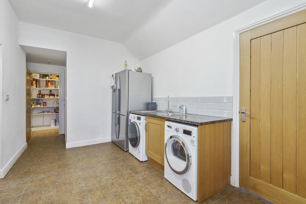 89038_The Orchard...