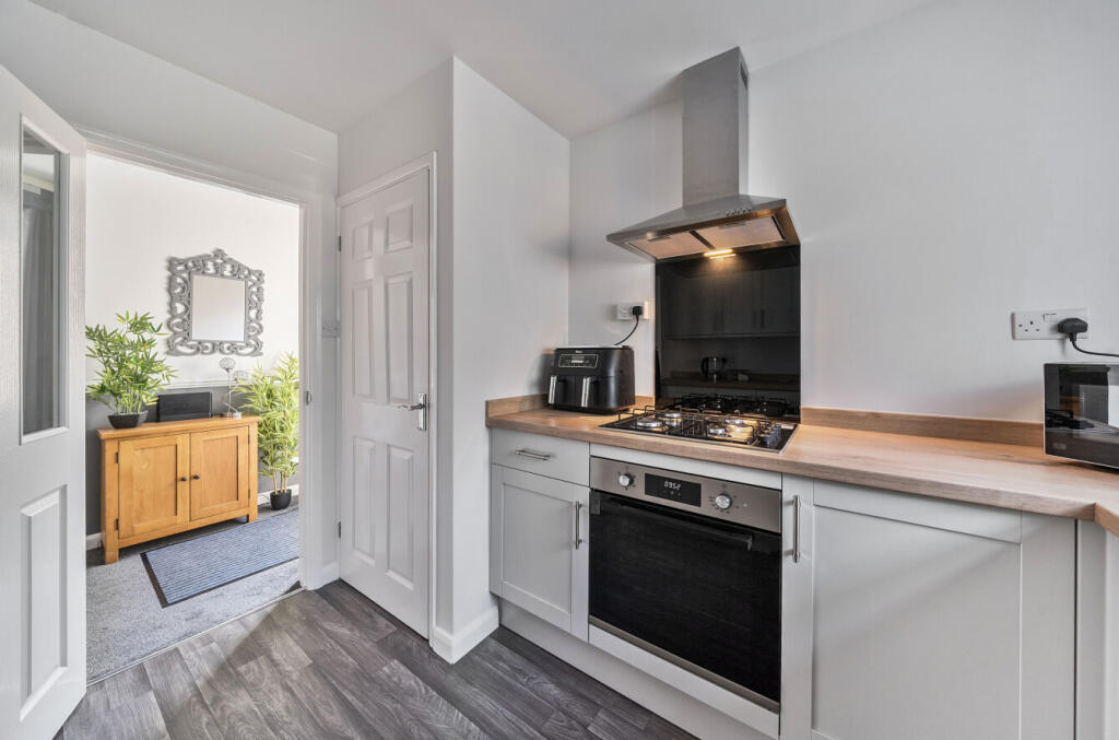 1336714-12-689b14...