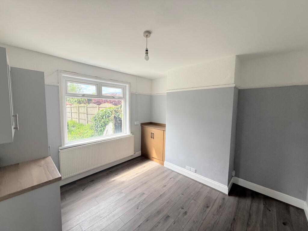 87CC3CFD-E551-4B86-83B2-98CA9AB1727F