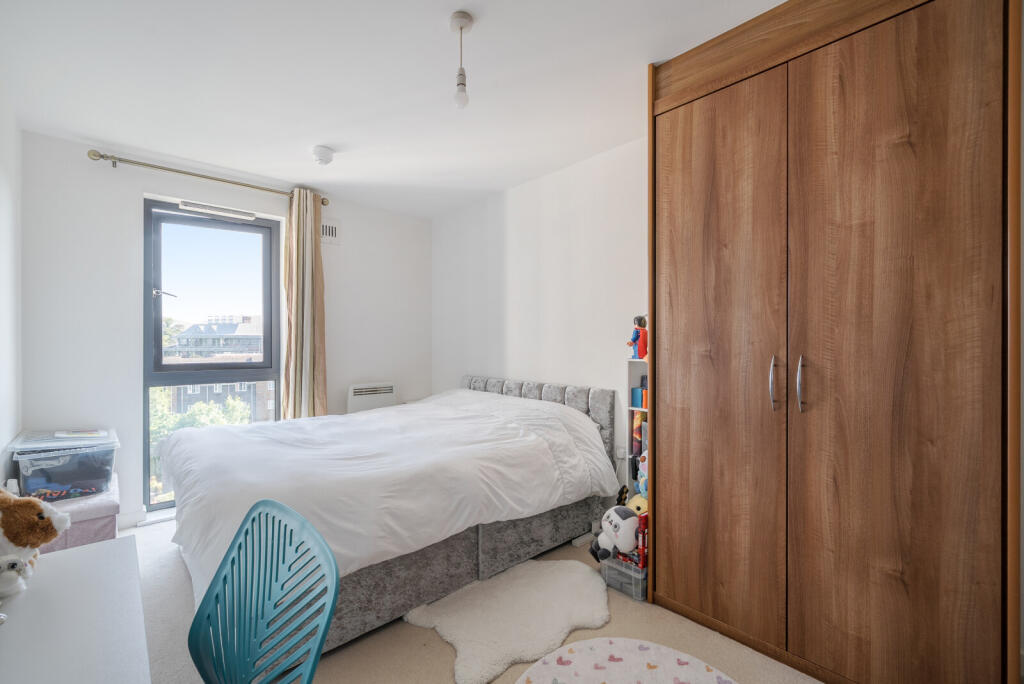 1311810-17-6852f0...