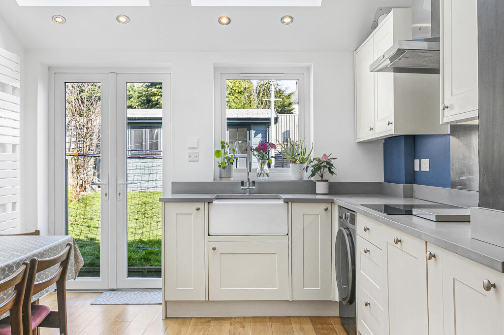 Kitchen/Dining