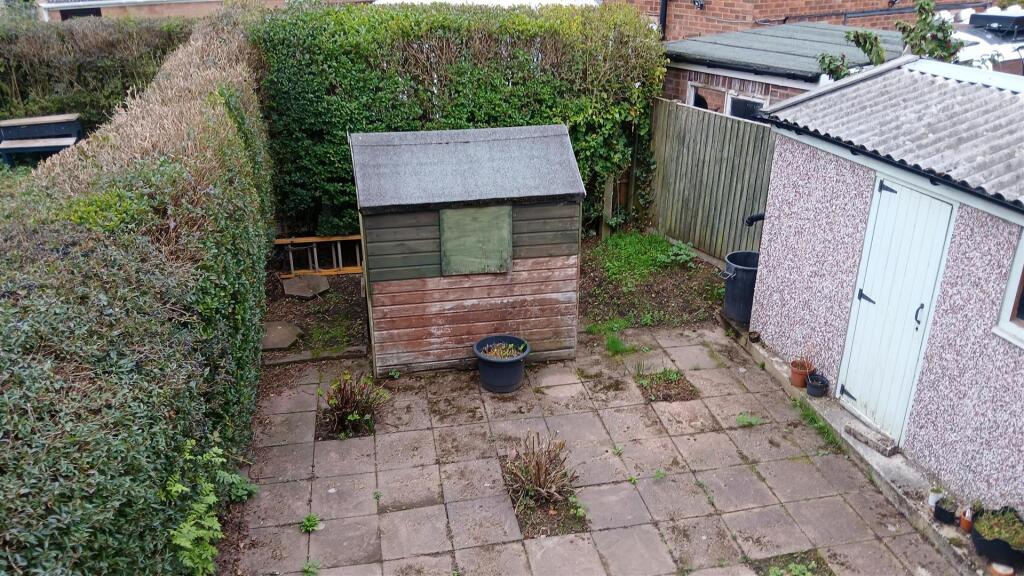 rear garden.JPG
