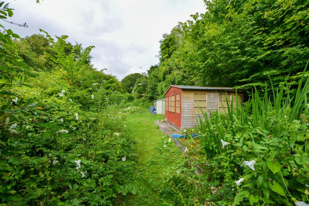 Land to SW of Yamaga Temple Ewell9.jpg