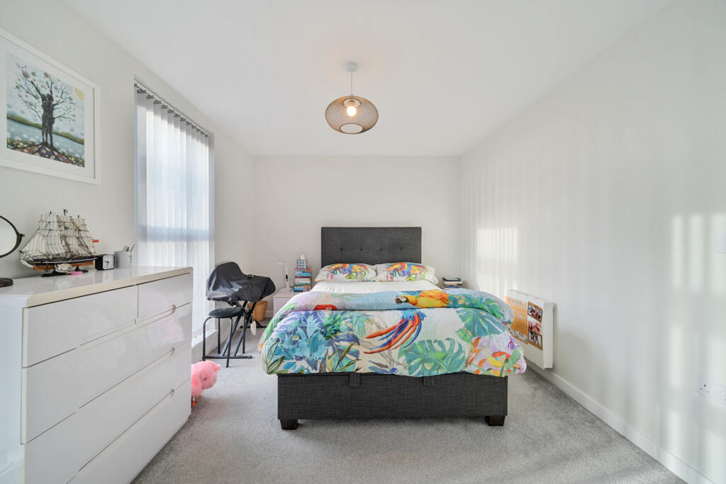 1376166-18-69145e...