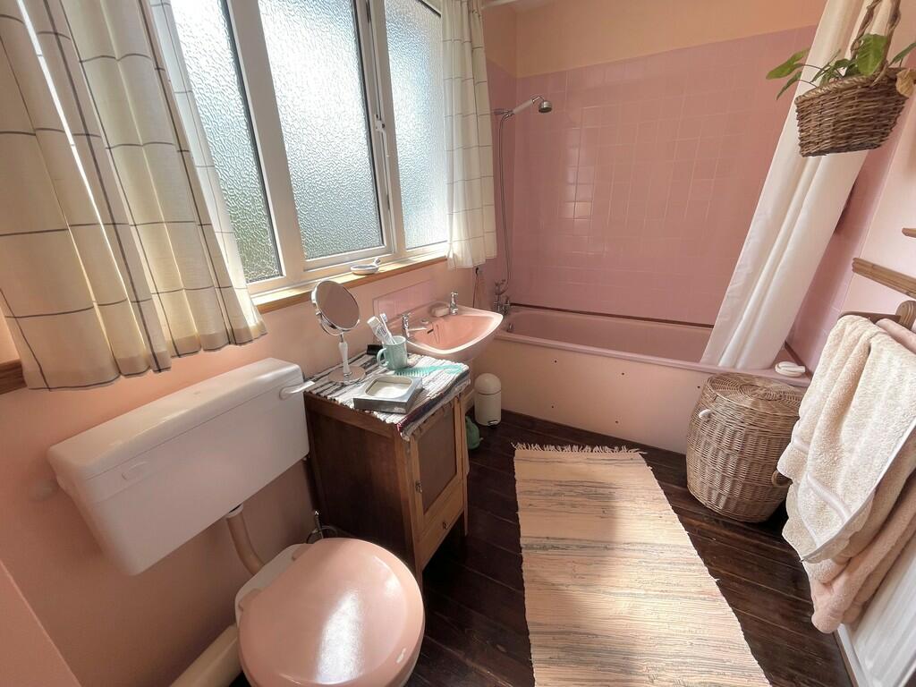 9 Beacon Way Bath...