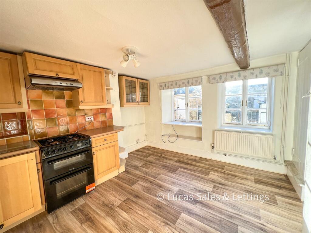 25 Queen St Geddington-16.jpg