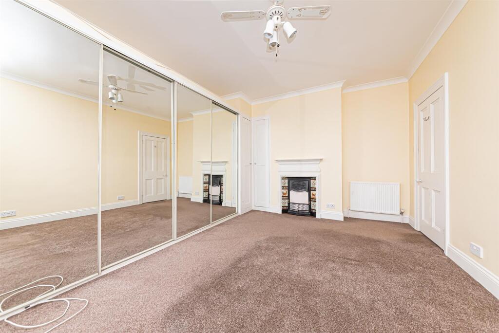 21 Sandhurst Road (19).jpg