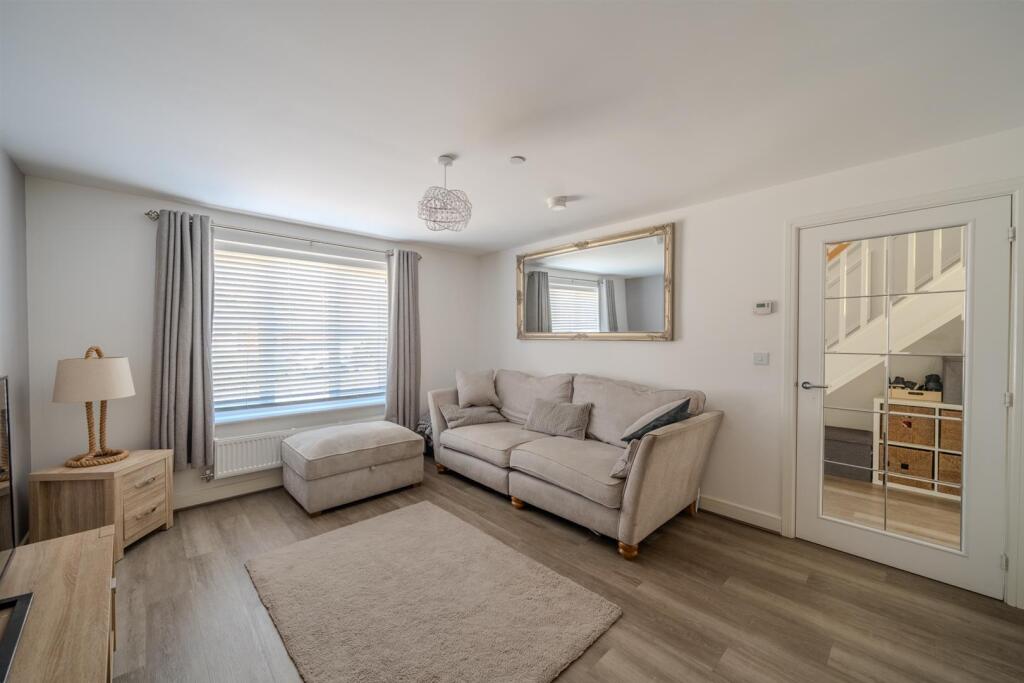 58 Coed Y Garn-14.jpg