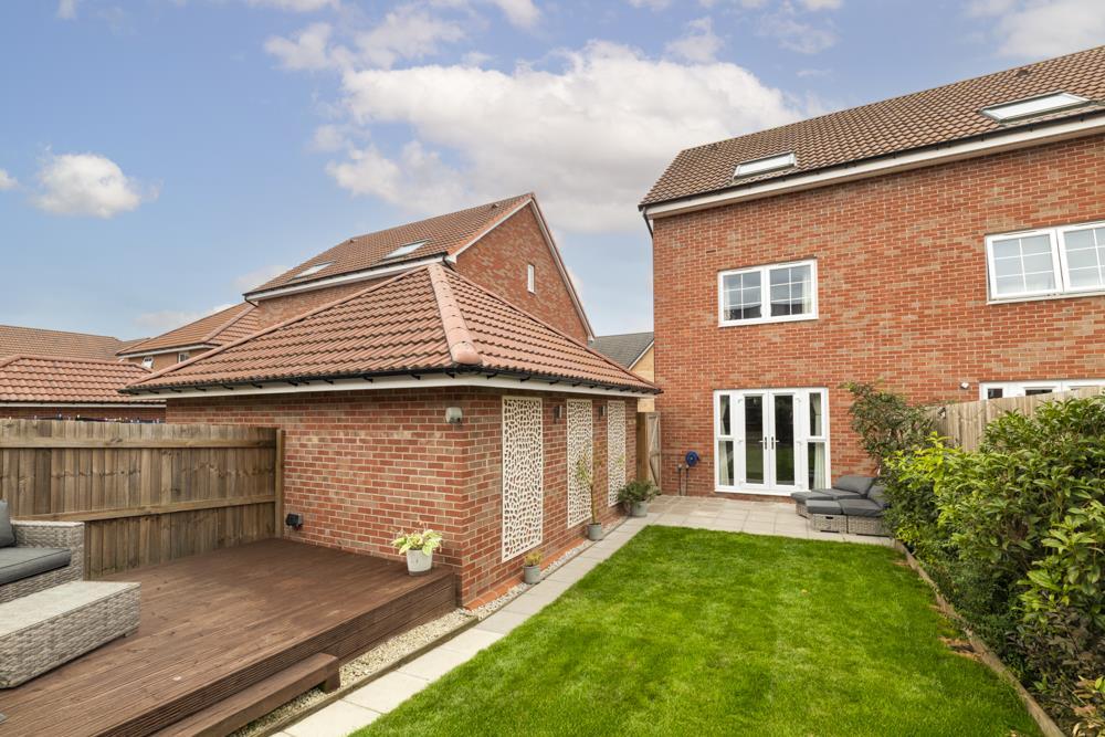 39 Widnall Drive WEB PH-7.jpg