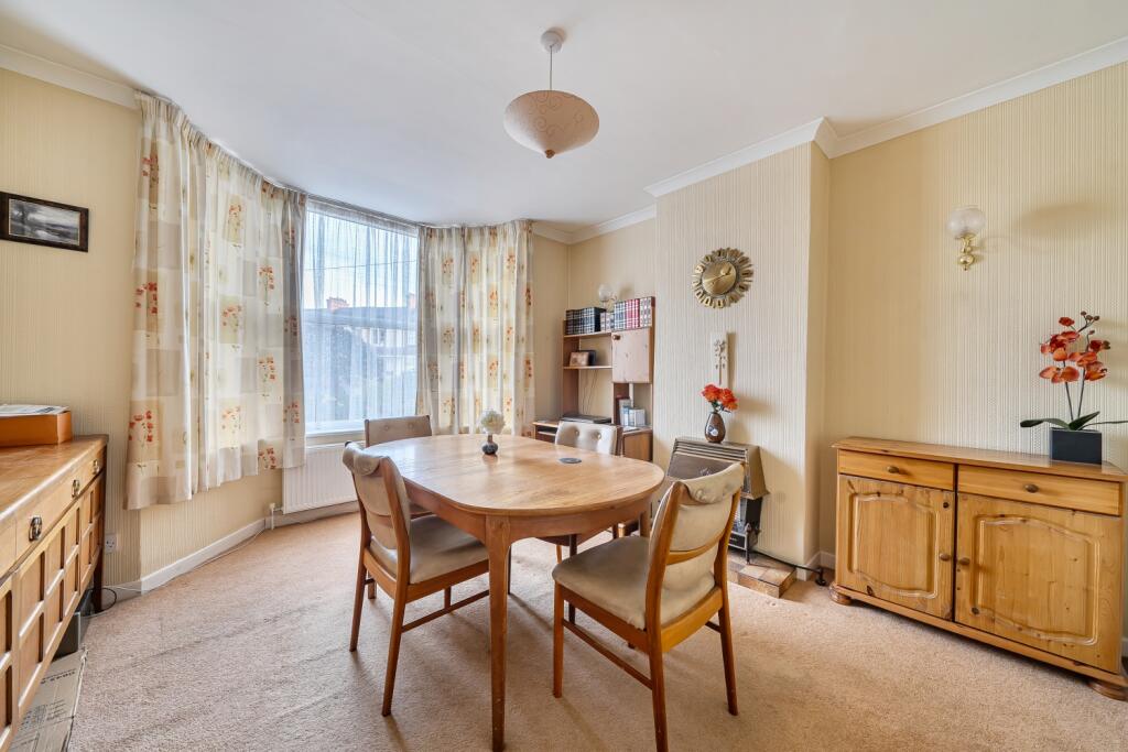 1395010-21-6949500a1b086