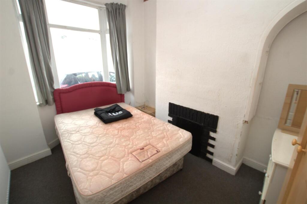 ground floor bedroom .jpg