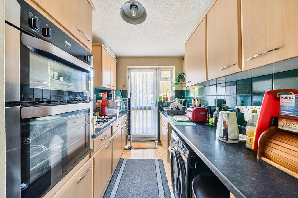 1358642-5-68d271f...