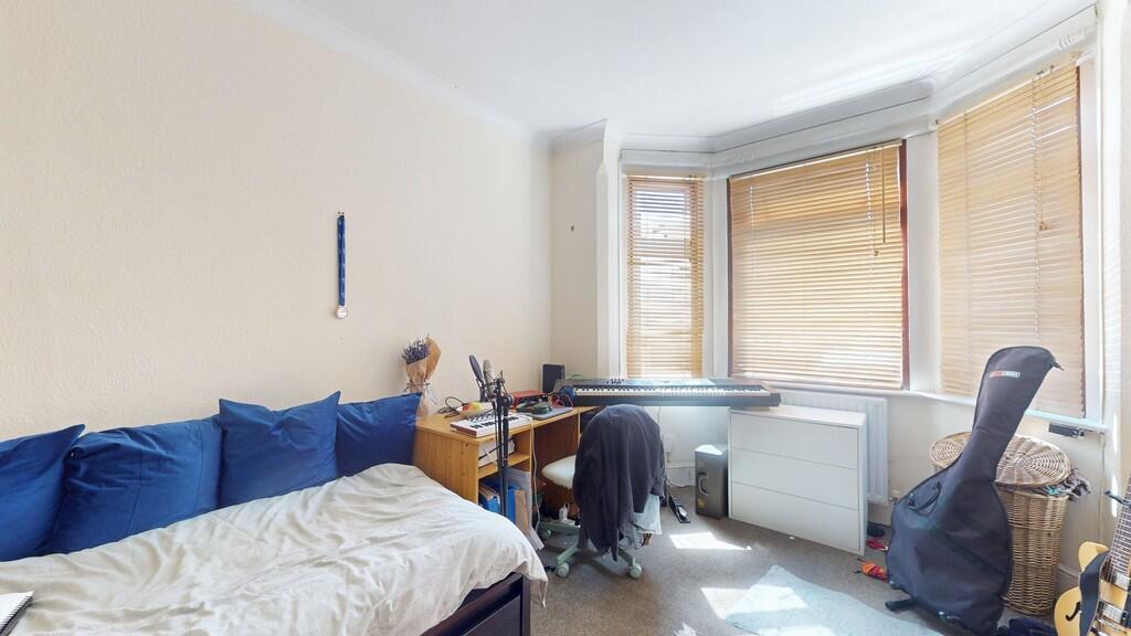 Bedroom 4 - Angle...