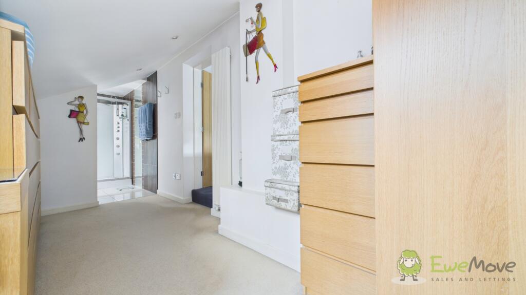 CAM03669G0-PR0023-STILL004