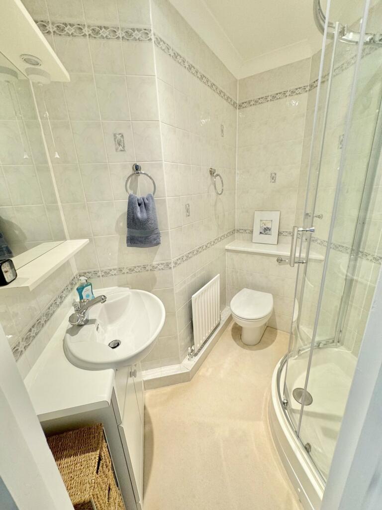 En Suite 2