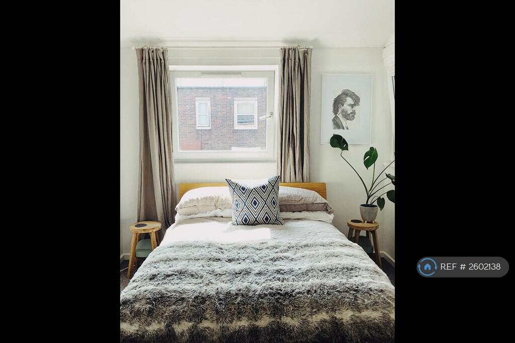 Bedroom Closeup