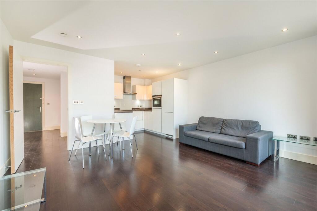 Reception/Kitchen