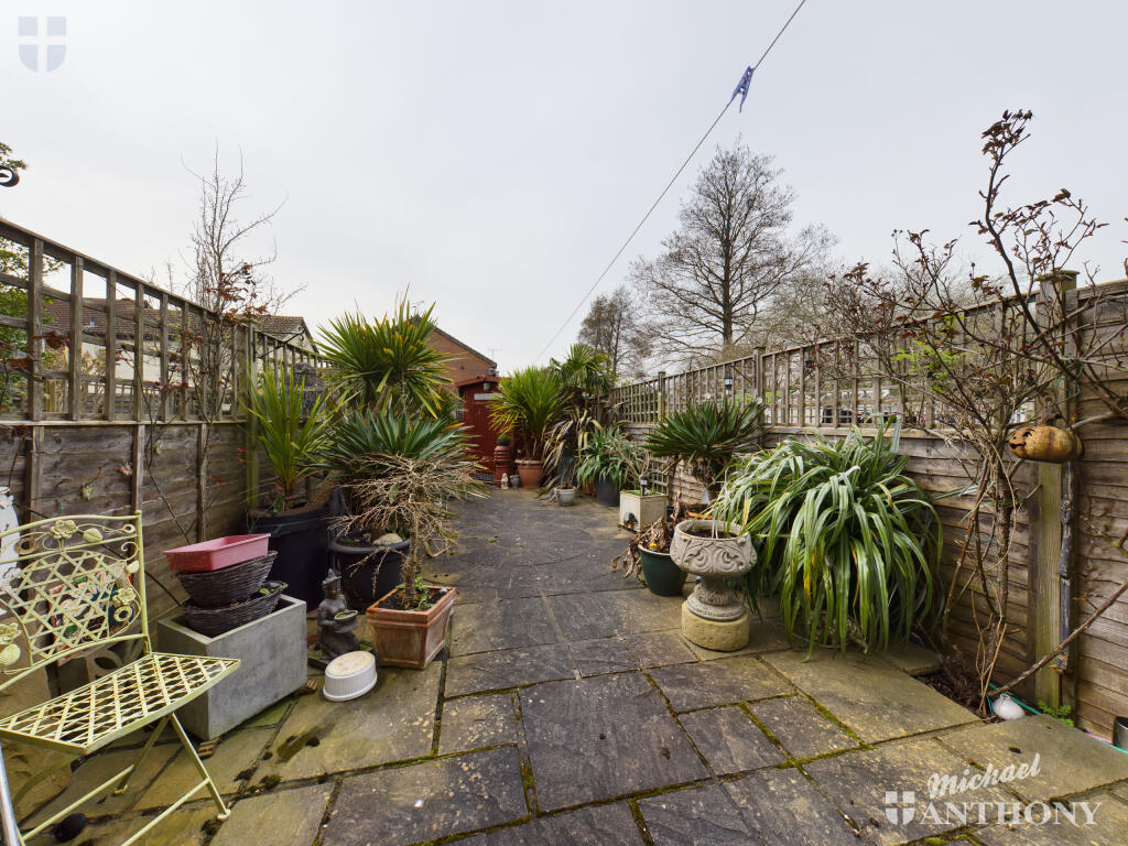 CAM00493P1-PR0311-STILL09